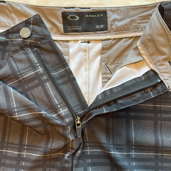 Oakley Men’s Performance Shorts - Picture 6 of 13